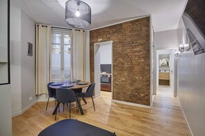 Dining - Apartment in the center of Paris-Sacre Coeur (Paris)