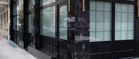 บริเวณภายนอก