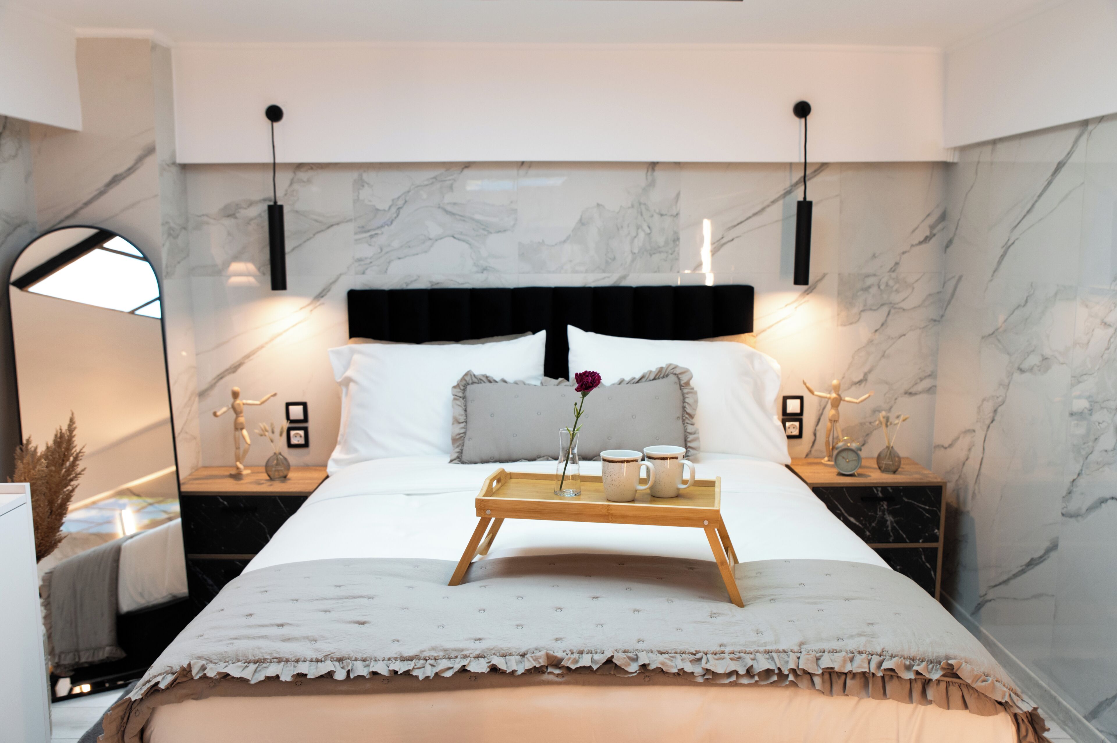 One Bedroom and Loft Apartment | Χρηματοκιβώτιο στο δωμάτιο, κουρτίνες συσκότισης, ηχομόνωση 