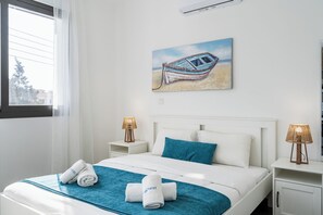 Apartment, 1 Double Bed with Sofa bed, Kitchen, City View | Egyptian cotton sheets, premium bedding, individually decorated - Azoria - Stylish 1-BR Apartment in Kiti (Kiti)
