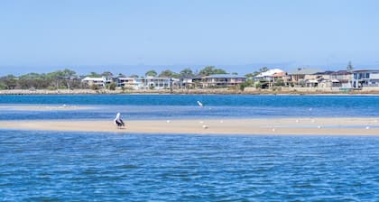 Townside Getaway in Mandurah