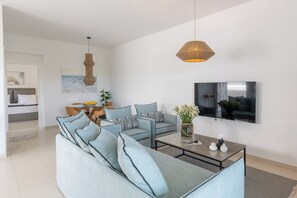 TV - Sunset, Luxury Apartment (Rhodes)