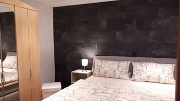 1 Schlafzimmer, Bügeleisen/Bügelbrett, kostenloses WLAN, Bettwäsche