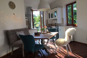 Dining - Mathilde Comfortable holiday residence (Pöcking)