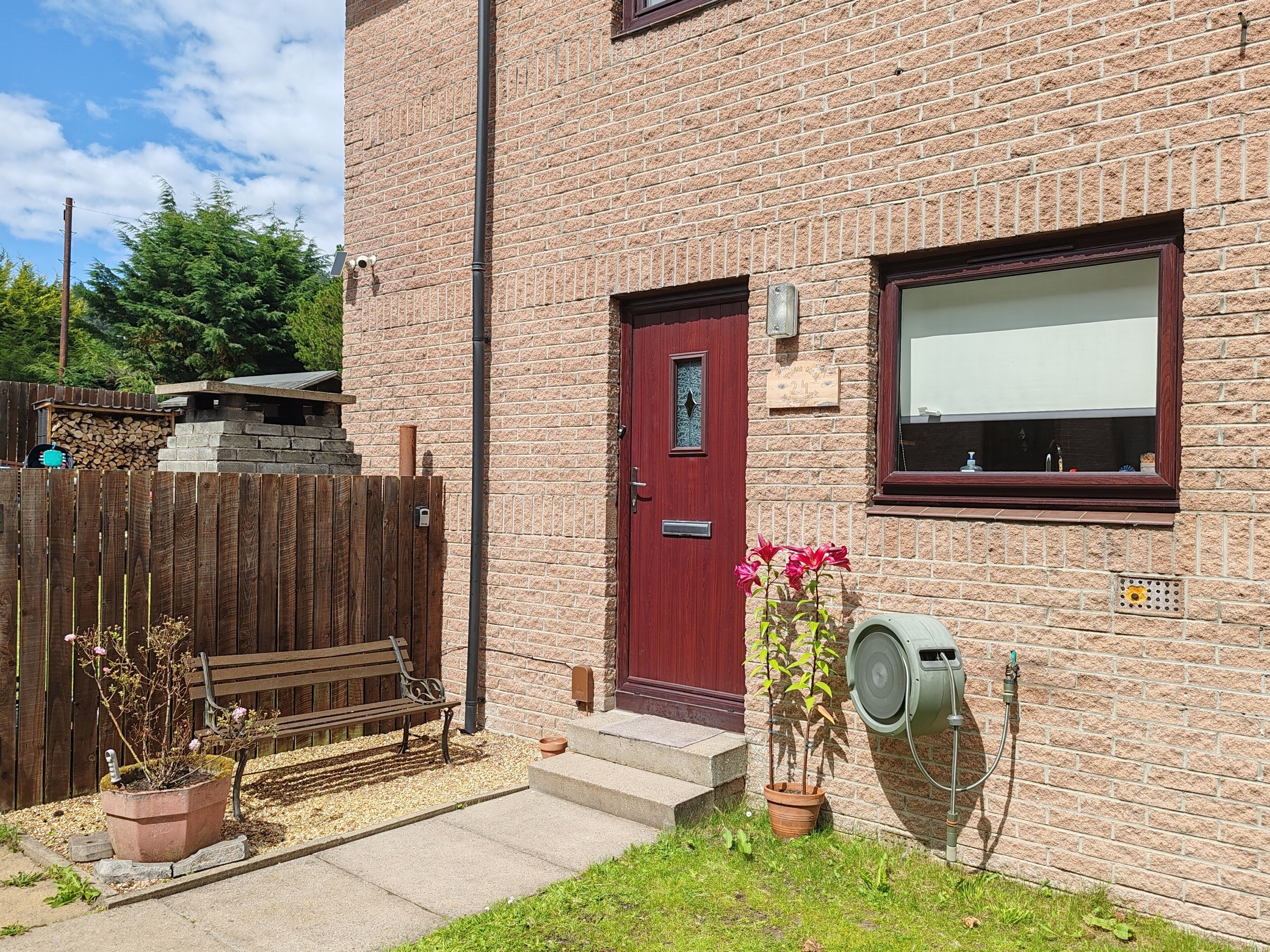 Nhà, 1 phòng ngủ, hiên, quang cảnh vườn | Ngoại thất