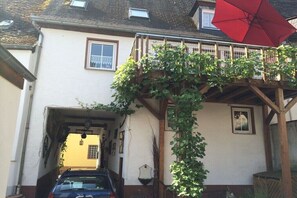 Exterior - "Altes Winzerhaus" Comfortable holiday residence (Traben-Trarbach\/Wolf)