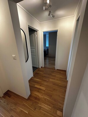 Apartment, 2 Schlafzimmer, Terrasse, Gartenblick | Innenbereich