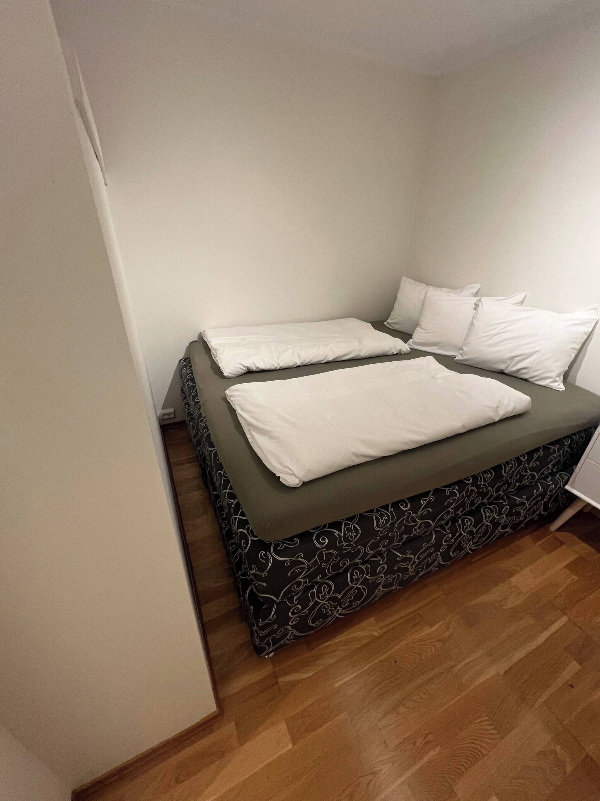 3 عدّة غرف نوم