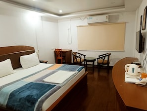 Superior Double Room | Desk, free WiFi - Hotel Midway Madhepura (Madhepura)