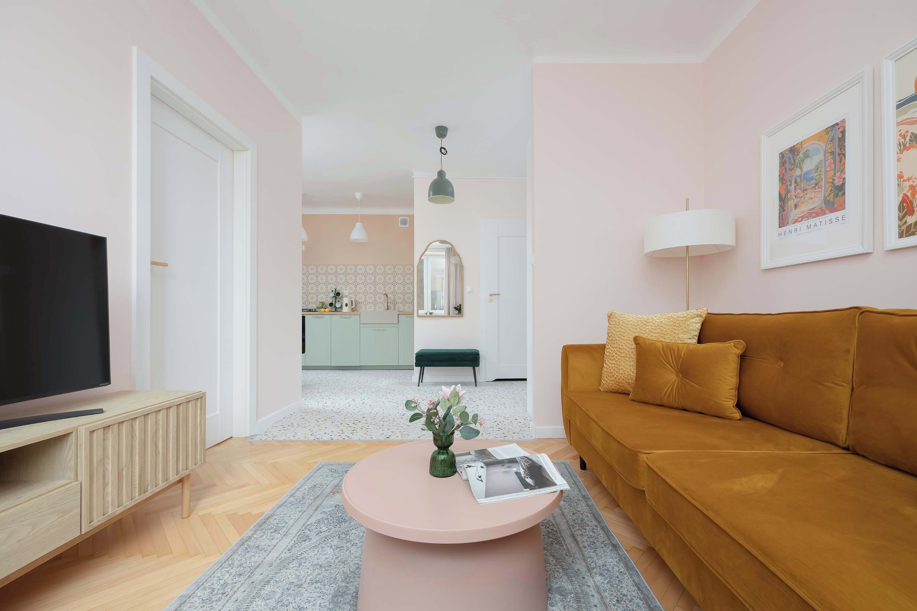 Televisio, työhuone