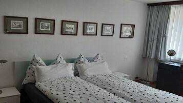 2 Schlafzimmer, Bügeleisen/Bügelbrett, kostenloses WLAN, Bettwäsche