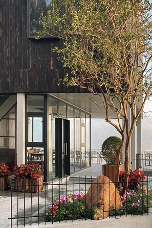 واجهة المنشأة