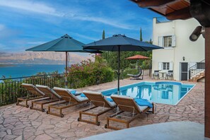 Pool - Villa Pelagia Nikiana Lefkada (Lefkada)