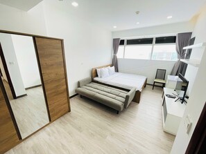 City view - Victory Tower (Quan Bay)