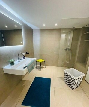 Bathroom - Holiday apartment with 3 bedrooms (Wolfurt)