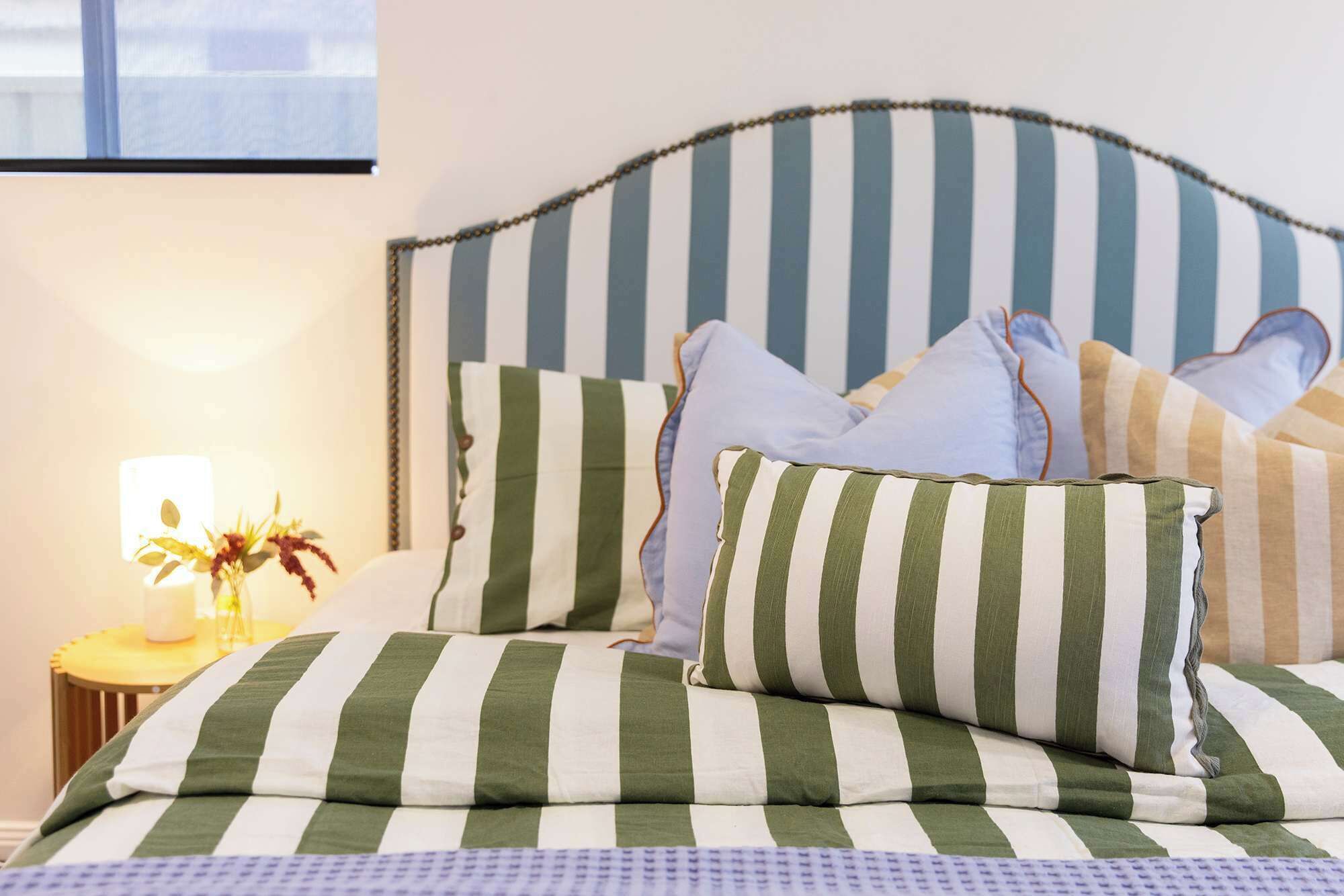 5 bedrooms, travel crib, WiFi, bed sheets