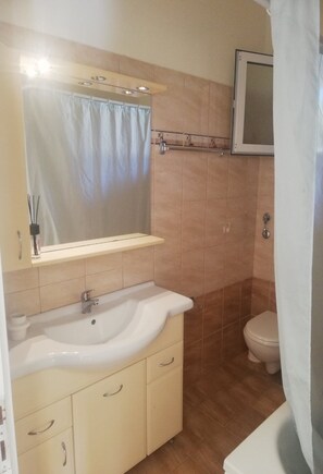 Hair dryer, towels - One Bedroom Apartment with Private Patio - Suli Residences (Kefalonia)