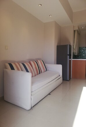 TV - One Bedroom Apartment with Private Patio - Suli Residences (Kefalonia)