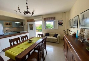 Interior - Two Bedroom Apartment with Garden View - Suli Residences (Kefalonia)