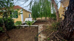 Property grounds - Two Bedroom Garden Home -Suli Residences (Kefalonia)