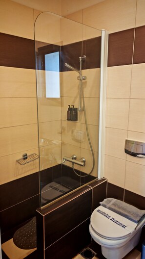 Hair dryer, towels - Two Bedroom Garden Home -Suli Residences (Kefalonia)