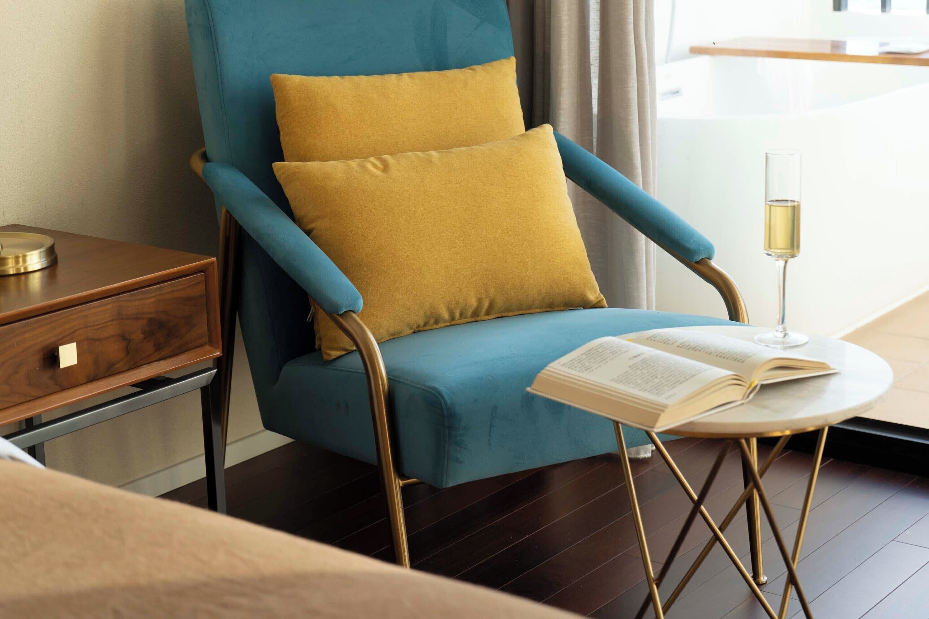 Phòng đôi Premier, quang cảnh biển | Bàn, khu vực làm việc phù hợp cho laptop, màn/rèm cản sáng 