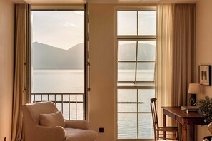 View from room - Dali Mountain and Lake View Hotel (Dali)