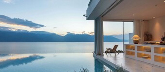 Dali Mountain and Lake View Hotel