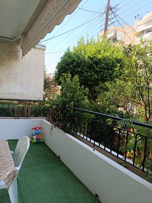 Classic Apartment, 3 Bedrooms, Courtyard View | Terrace/patio - Maria's Cozy Getaway in Glyfada (Glyfada)