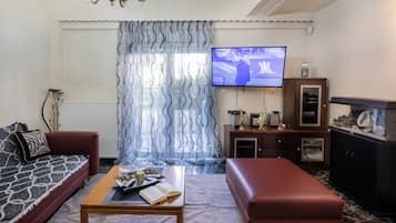 Televisión 5 pulgadas con canales de televisión vía satélite