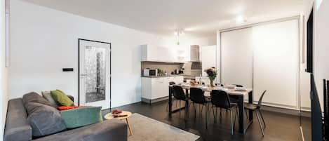 Comfort Apartment, City View | Living area | 40-inch Smart TV with cable channels, Netflix, streaming services