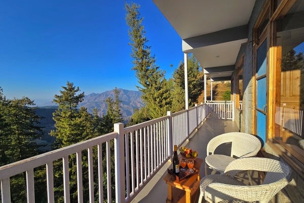 Premium Room, Balcony, Mountain View | Terrace/patio