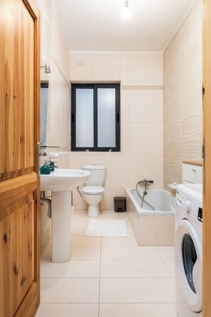 Apartment, 2 Schlafzimmer, Nichtraucher, Küche | Badezimmer