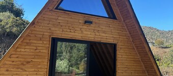 Private Glamping Cabin with BBQ - Ideal Family Getaway