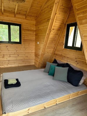 1 Schlafzimmer, Reisekinderbett, kostenloses WLAN, Bettwäsche