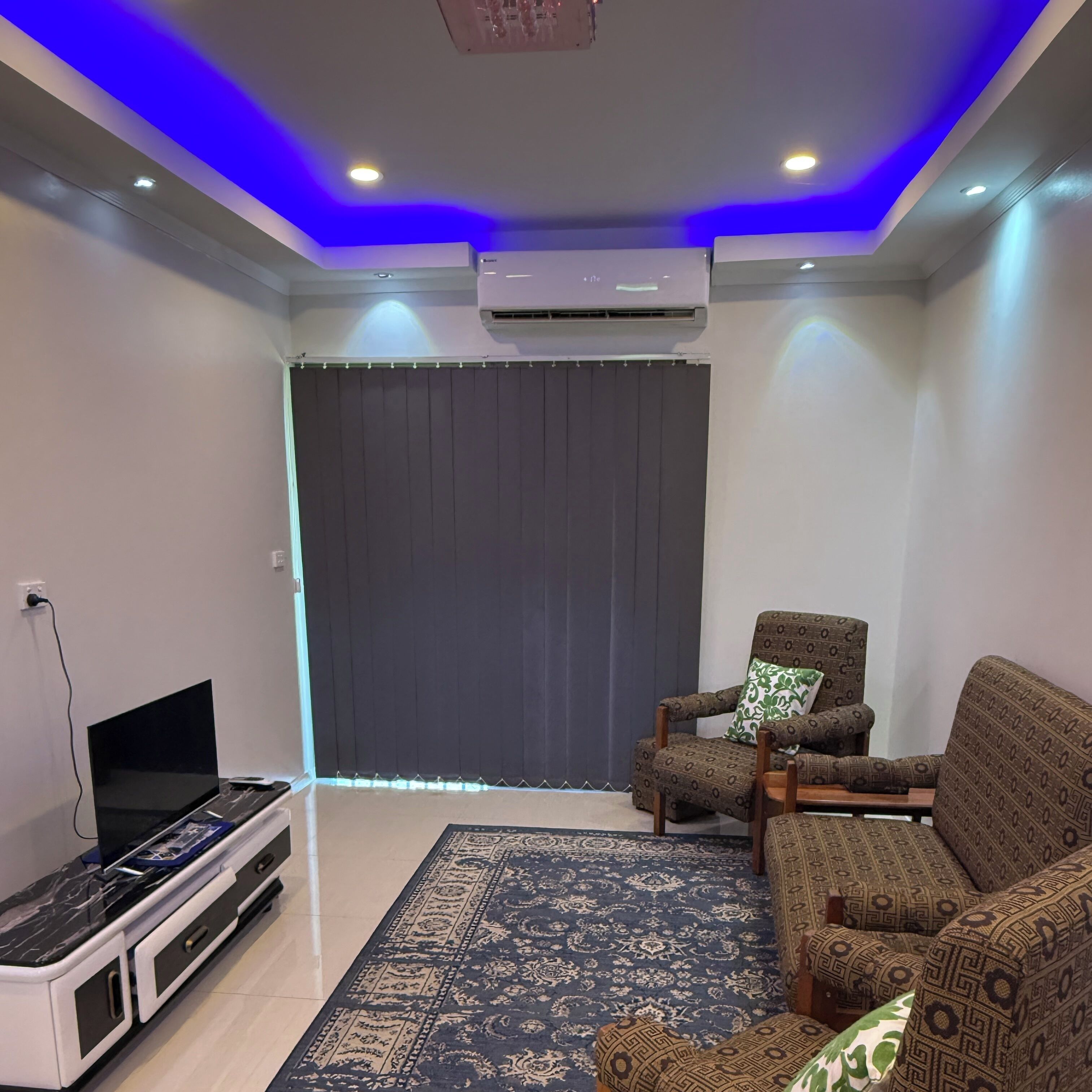 Superior Apartment, Mountain View | Living area