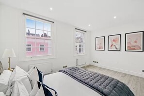 2 bedrooms, WiFi, bed sheets - Amazing 2 bedroom apartment with AC in vibrant London Flat 3 (London)