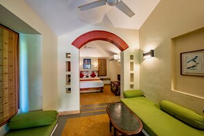 豪華客房, 陽台 | 書桌、筆電工作空間、熨斗/熨衣板、免費無線上網