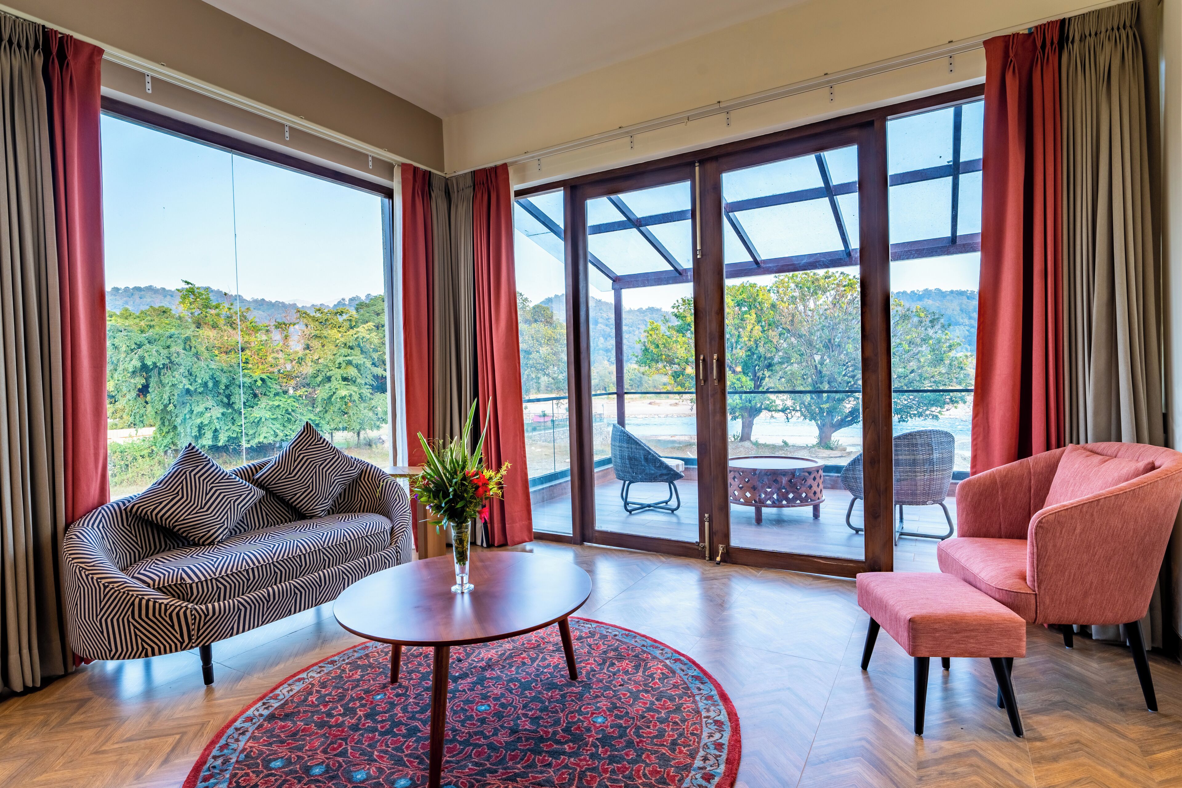 Presidential Suite with River View | Desk, laptop workspace, iron/ironing board, free WiFi