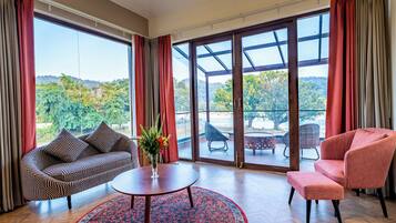 Presidential Suite with River View | Desk, laptop workspace, iron/ironing board, free WiFi
