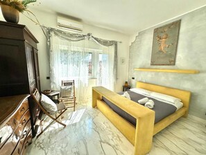 Desk, iron/ironing board, WiFi, bed sheets - Penthouse Luxe - Rome (Roma)