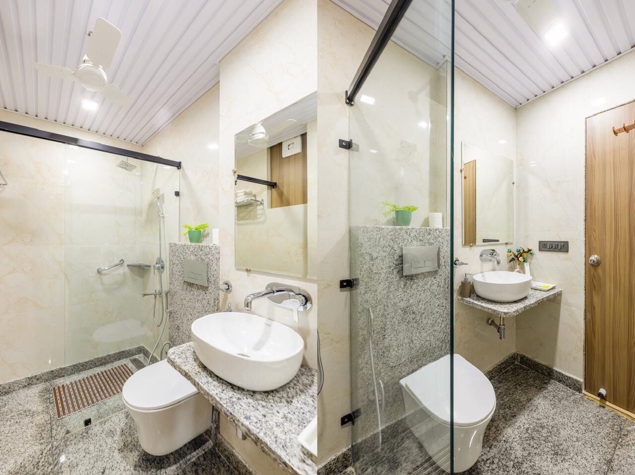 Habitación doble Deluxe, vista a la ciudad | Baño | Regadera, secadora de cabello, toallas, jabón 