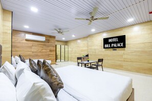 Deluxe Double Room, City View | Free WiFi - Hotel Bill Palace (New Delhi)