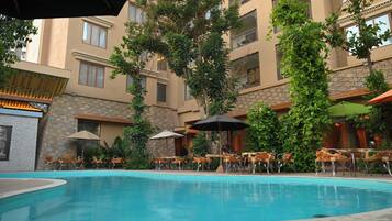Indoor pool, outdoor pool