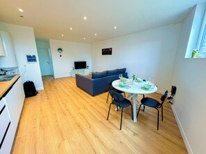 Basic Apartment | Living room - Cozy 1BR With Living Room Near City (Ghent)