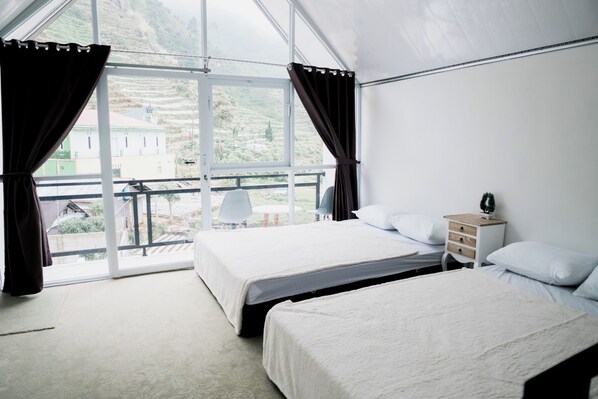 Deluxe-Villa, Seeblick | Schreibtisch, kostenloses WLAN