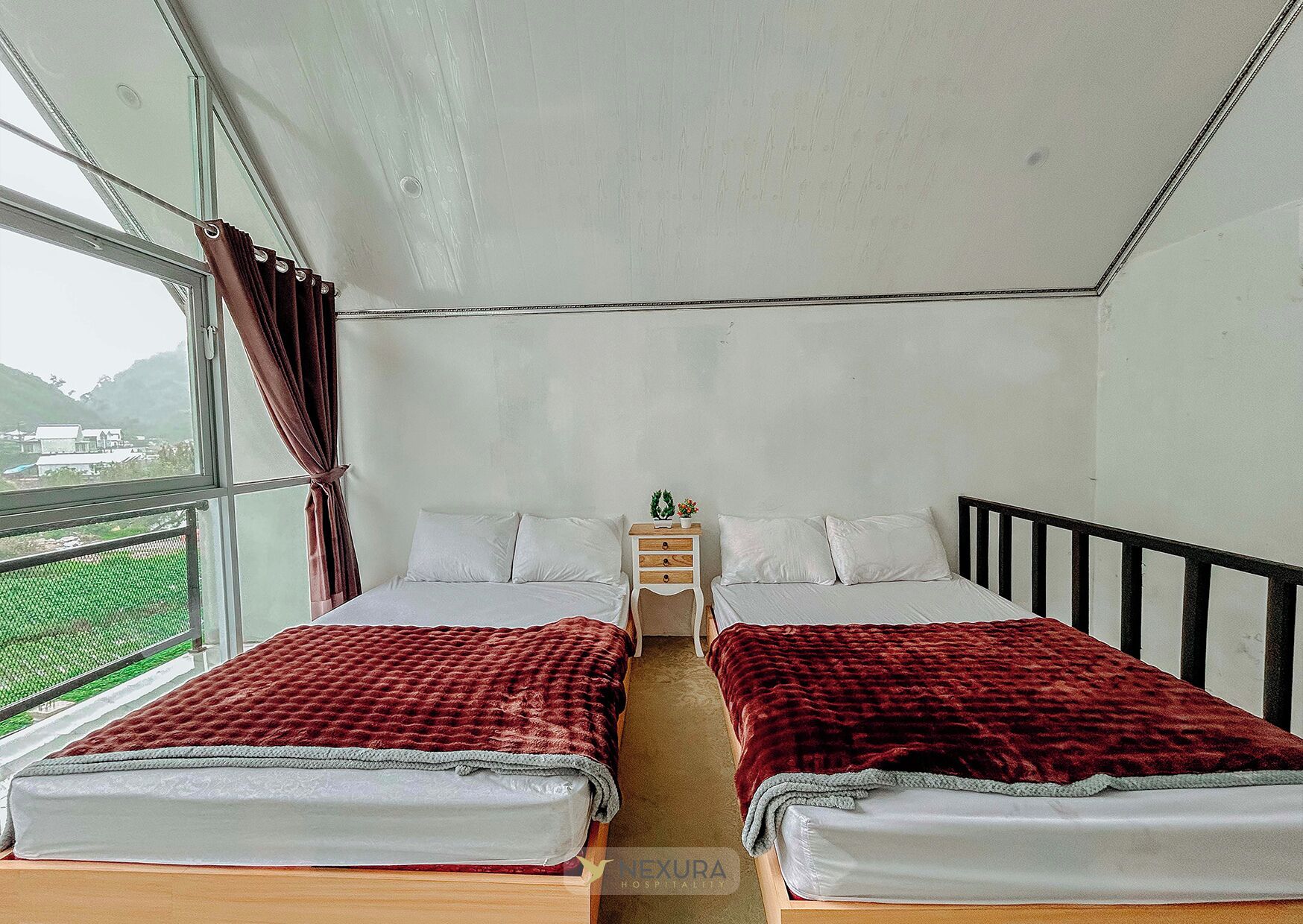 Deluxe-Villa, Seeblick | Schreibtisch, kostenloses WLAN