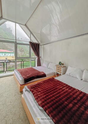 Deluxe Villa, Lake View | Desk, free WiFi - Lotus Nexura Escape (Kejajar)