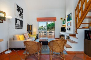 TV - Family Apartment Pool & Terrace (Vilamoura)