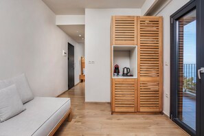 Junior Suite, Sea View | Living area - Elies 33 Bio Retreat (AFYTOS)